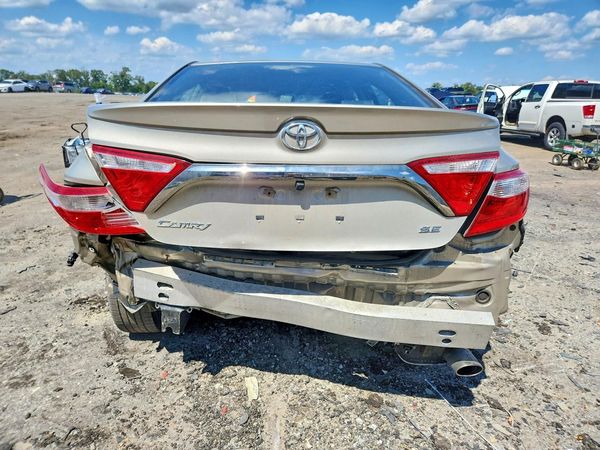 2015 TOYOTA CAMRY