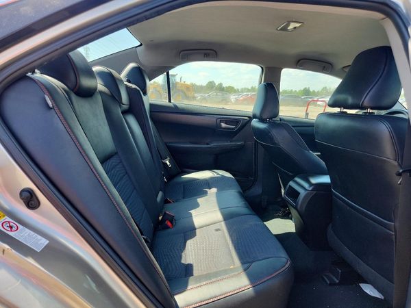 2015 TOYOTA CAMRY