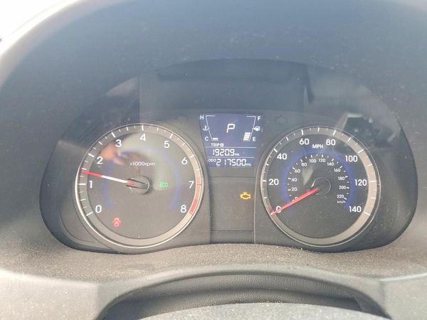 2014 HYUNDAI ACCENT
