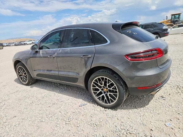 2018 PORSCHE MACAN Macan S