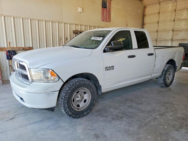2015 RAM 1500 ST QUAD CAB 4X4