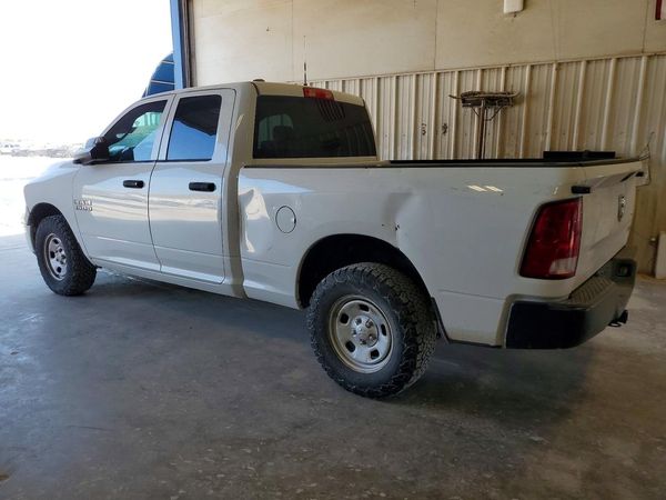 2015 RAM 1500 ST QUAD CAB 4X4
