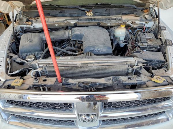 2015 RAM 1500 ST QUAD CAB 4X4