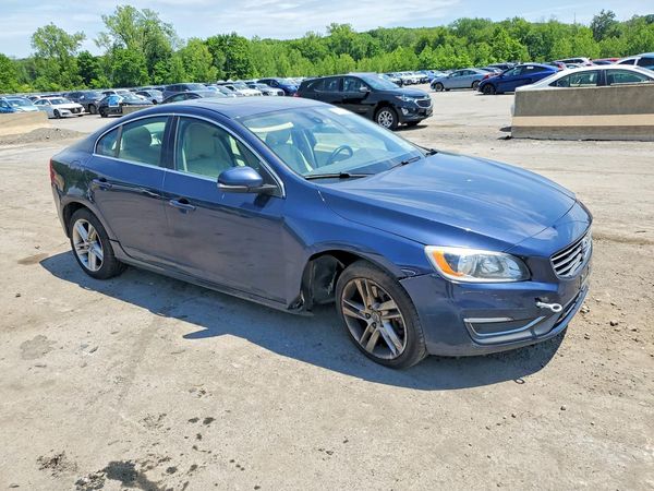 2015 VOLVO S60