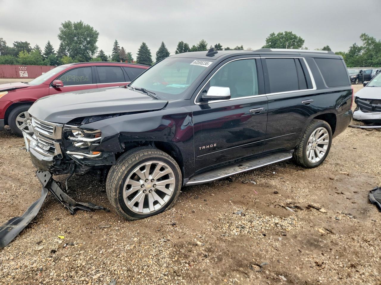 2020 CHEVROLET TAHOE Premier — Front 3/4