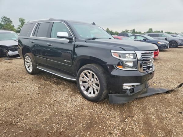 2020 CHEVROLET TAHOE Premier — Passenger 3/4