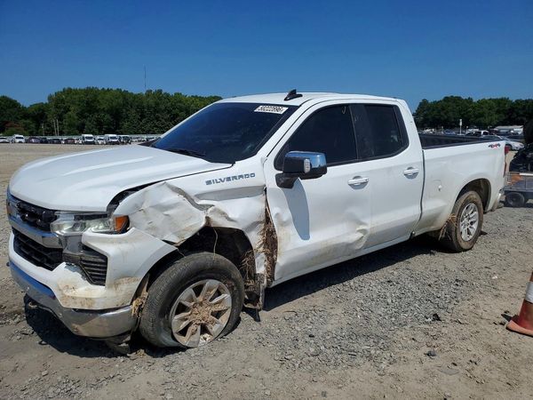 2024 CHEVROLET SILVERADO LT