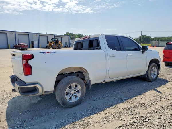 2024 CHEVROLET SILVERADO LT