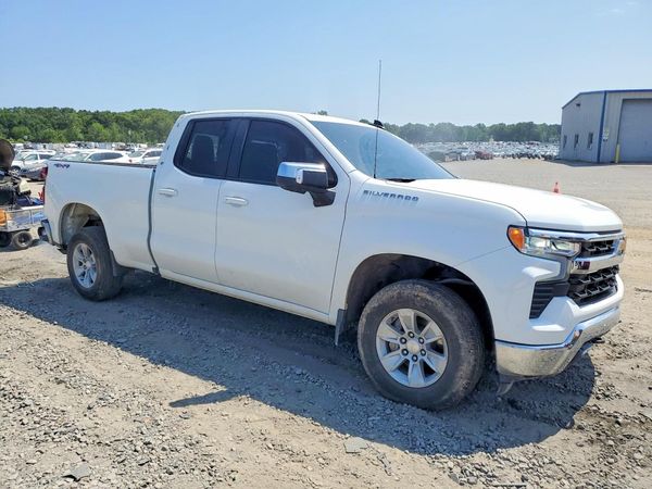 2024 CHEVROLET SILVERADO LT