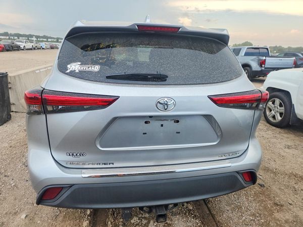 2020 TOYOTA HIGHLANDER XLE