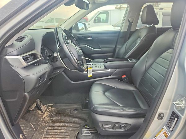 2020 TOYOTA HIGHLANDER XLE