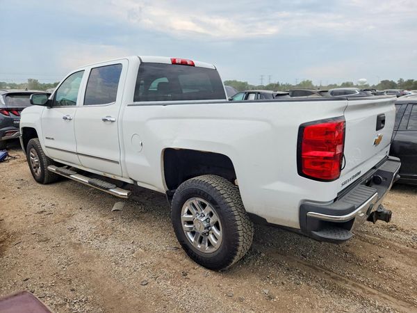 2017 CHEVROLET SILVERADO LTZ