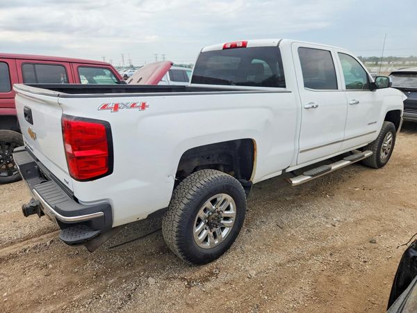 2017 CHEVROLET SILVERADO LTZ
