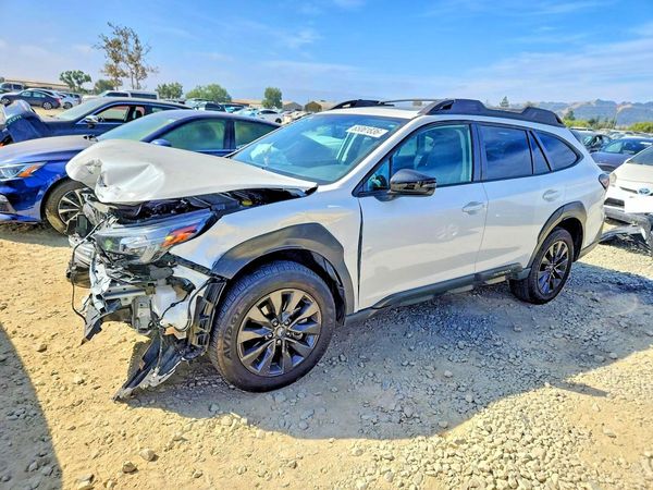 2025 SUBARU OUTBACK Onyx Edition — Front 3/4