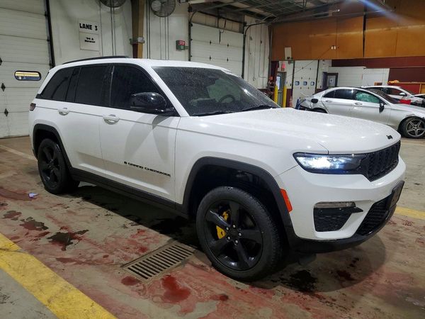 2024 JEEP GRAND CHEROKEE