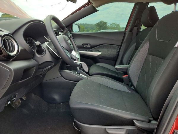 2020 NISSAN KICKS