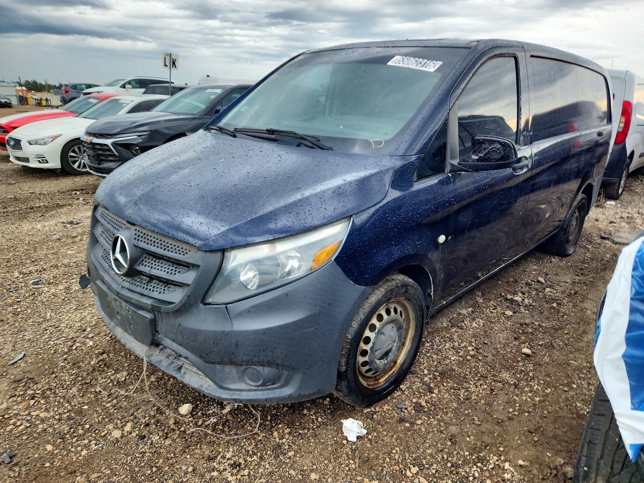 2016 MERCEDES-BENZ METRIS — Front 3/4