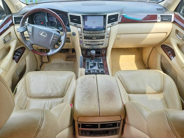 2014 LEXUS LX 570