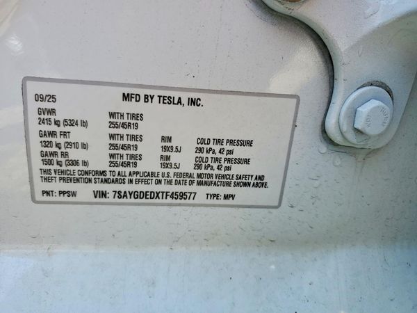 2026 TESLA MODEL Y — VINS