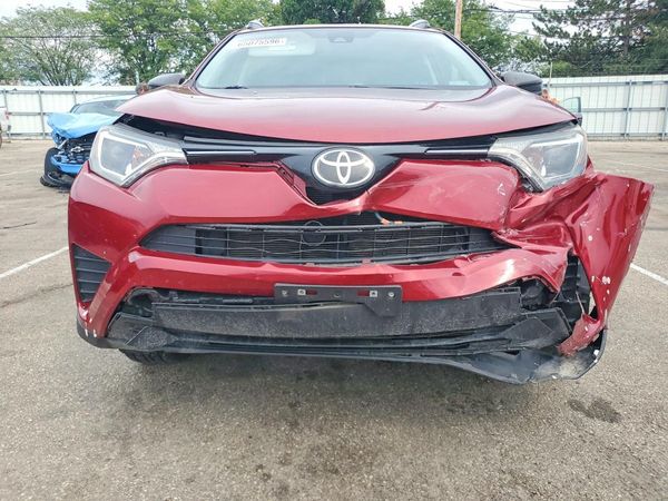 2018 TOYOTA RAV4 LE