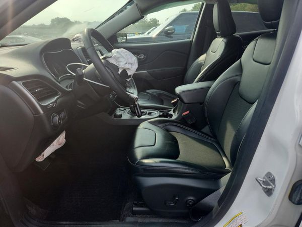 2019 JEEP CHEROKEE LATITUDE PLUS 4X4