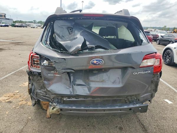 2018 SUBARU OUTBACK Base
