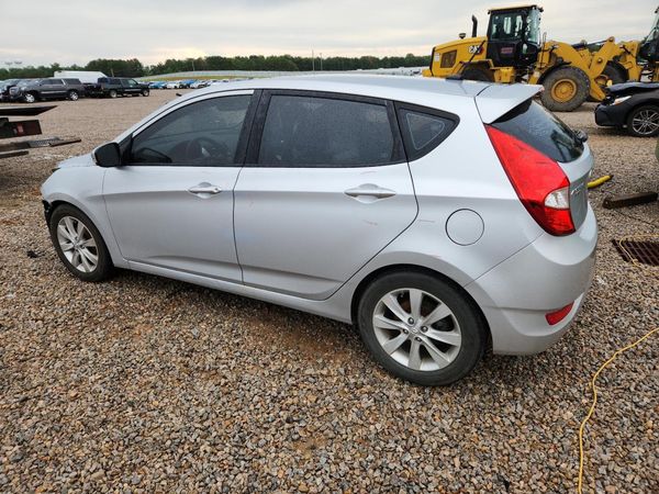 2013 HYUNDAI ACCENT GLS Premium/ SE