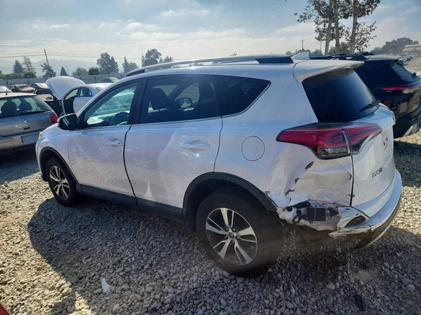 2018 TOYOTA RAV4 Adventure/XLE