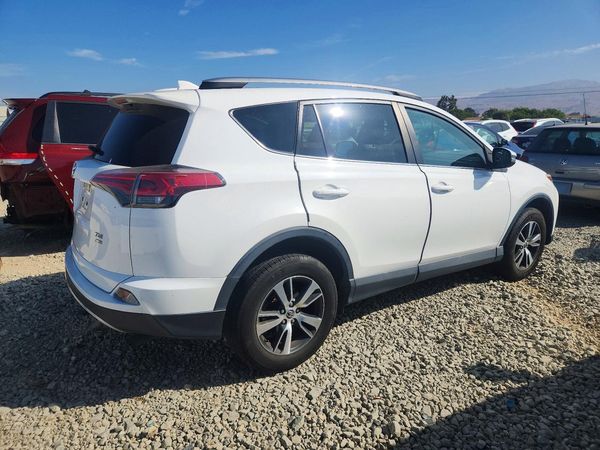 2018 TOYOTA RAV4 Adventure/XLE