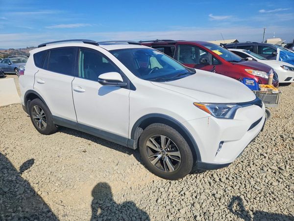 2018 TOYOTA RAV4 Adventure/XLE