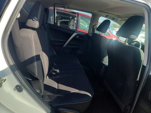 2018 TOYOTA RAV4 Adventure/XLE