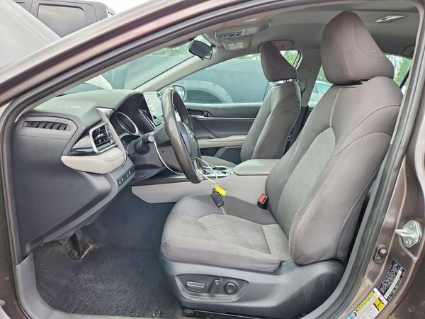 2023 TOYOTA CAMRY LE — DENT