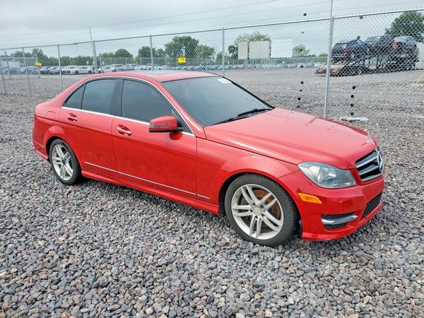 2014 MERCEDES-BENZ C-CLASS C300 4 MATIC — Passenger 3/4