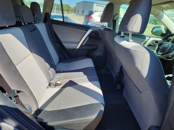 2015 TOYOTA RAV4 LE (X Grade)