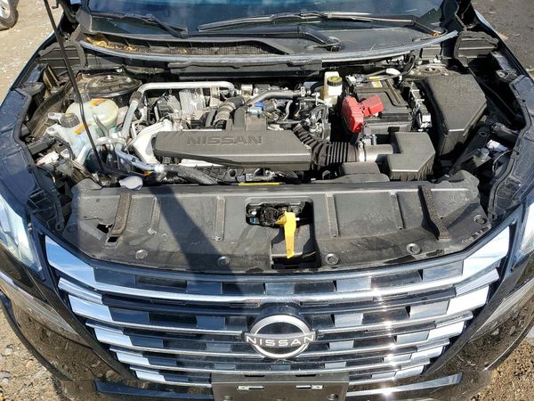 2026 NISSAN ROGUE Platinum — Engine bay