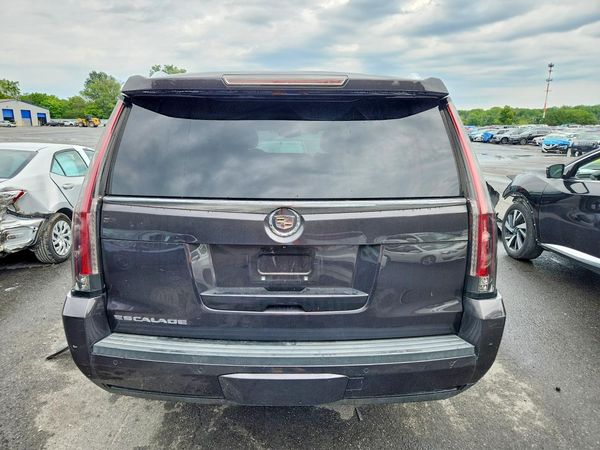 2015 CADILLAC ESCALADE
