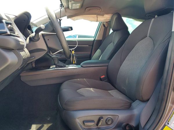 2022 TOYOTA CAMRY LE