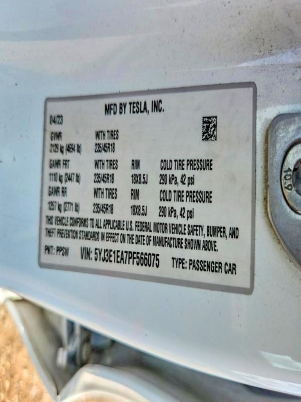 2023 TESLA MODEL 3