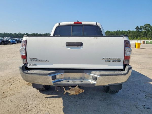 2014 TOYOTA TACOMA Delux Grade