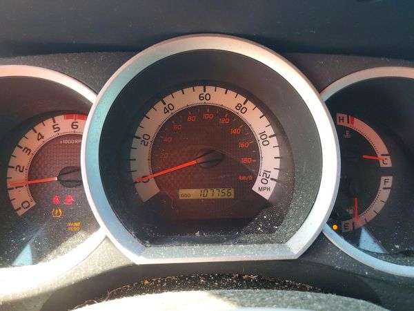 2014 TOYOTA TACOMA Delux Grade