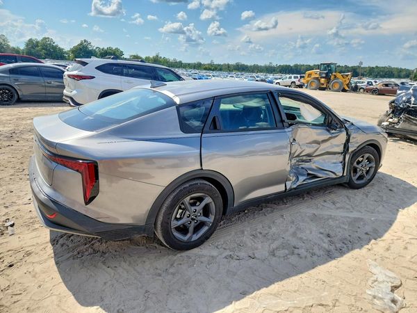 2026 KIA K4 LX, LXS