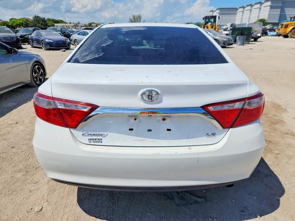 2015 TOYOTA CAMRY