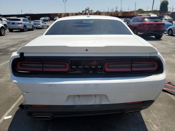2018 DODGE CHALLENGER SXT