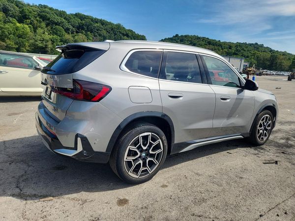 2025 BMW X1