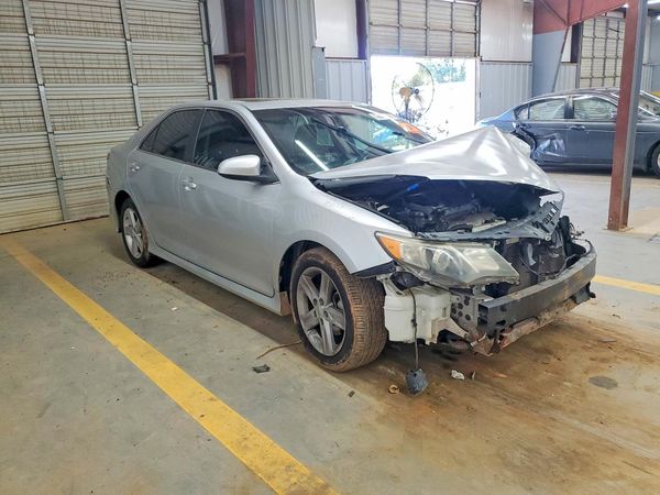 2012 TOYOTA CAMRY — Passenger 3/4