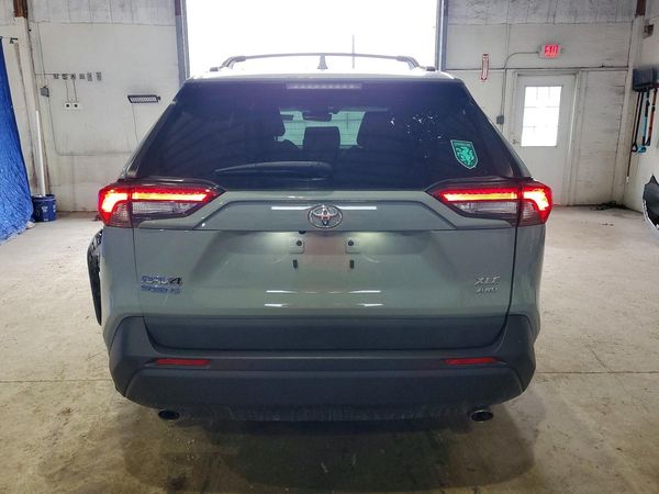 2023 TOYOTA RAV4 XLE Premium