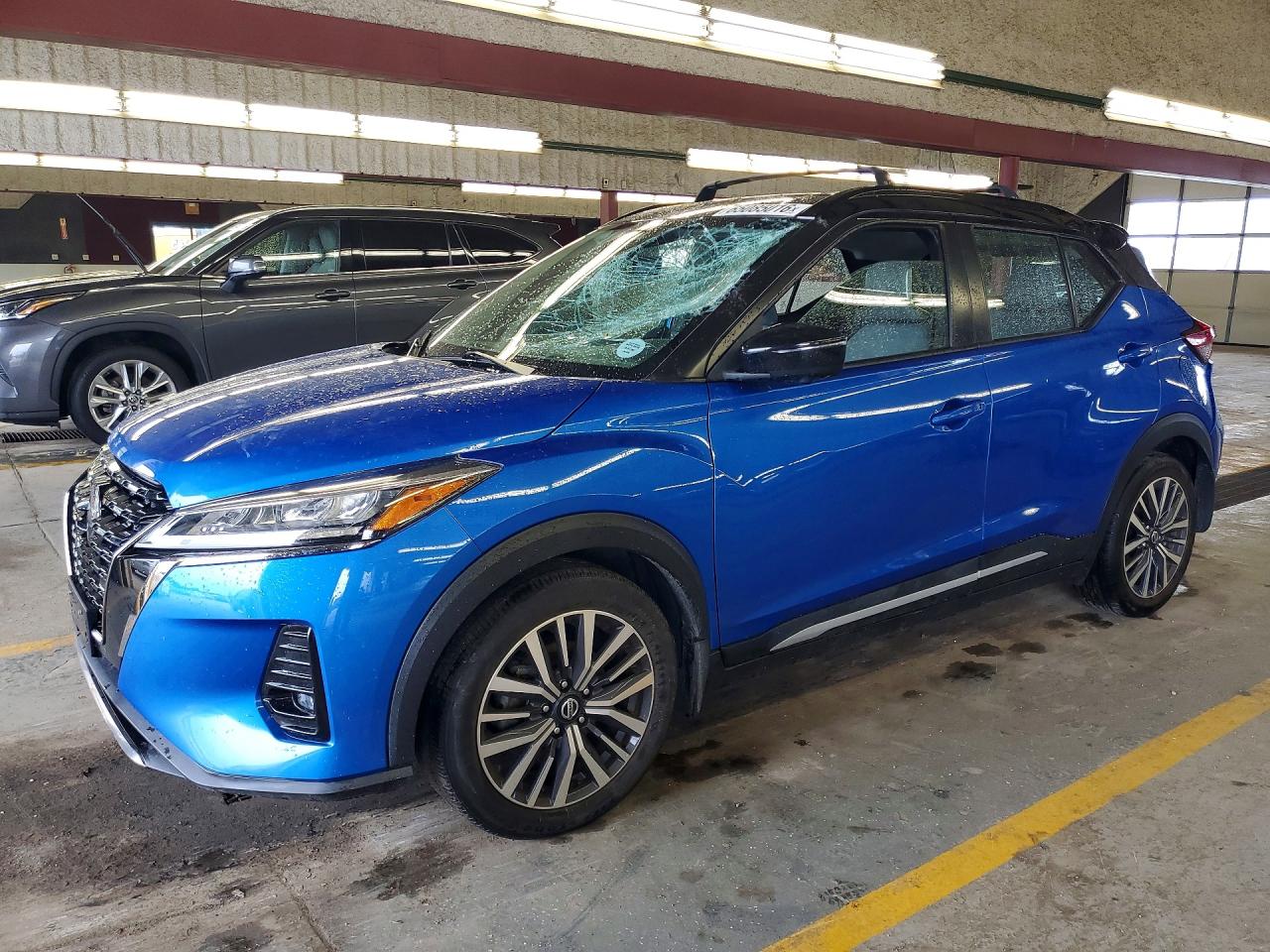 2021 NISSAN KICKS SR