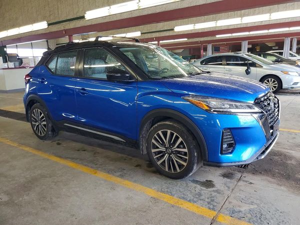 2021 NISSAN KICKS SR