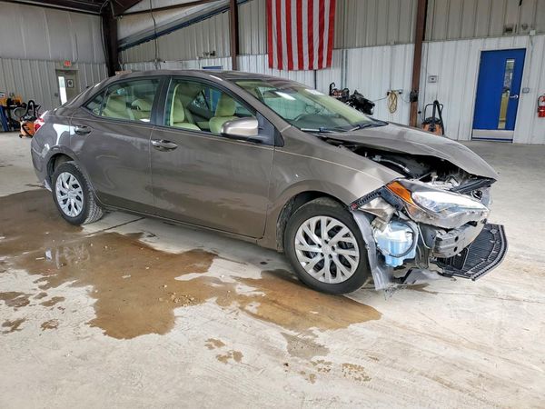 2017 TOYOTA COROLLA
