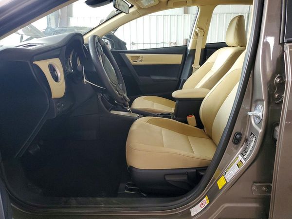 2017 TOYOTA COROLLA